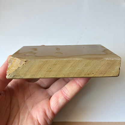 445g 硬さ3.5 相岩谷合砥  滋賀 天然砥石