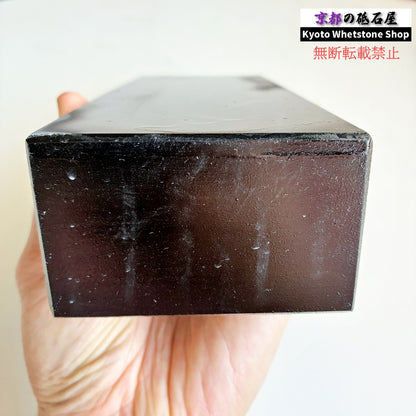 2330g 硬さ2.5  対馬砥石 長崎 天然砥石