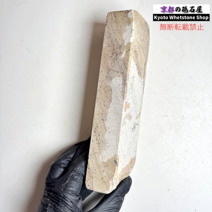 1980年代モノ 紫は昔の証拠 530g 硬さ軟め  備水砥 熊本 天然砥石