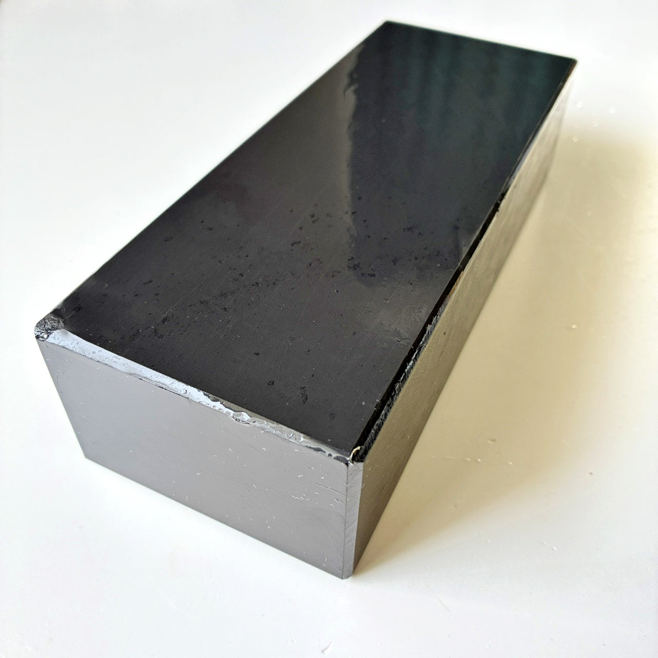 2400g 硬さ3  対馬砥石 長崎 天然砥石