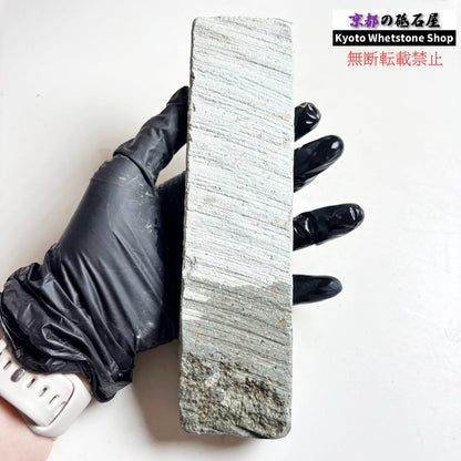 665g 硬さ3  但馬砥石 兵庫 天然砥石