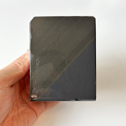 1070g 硬さ3  対馬砥石 長崎 天然砥石