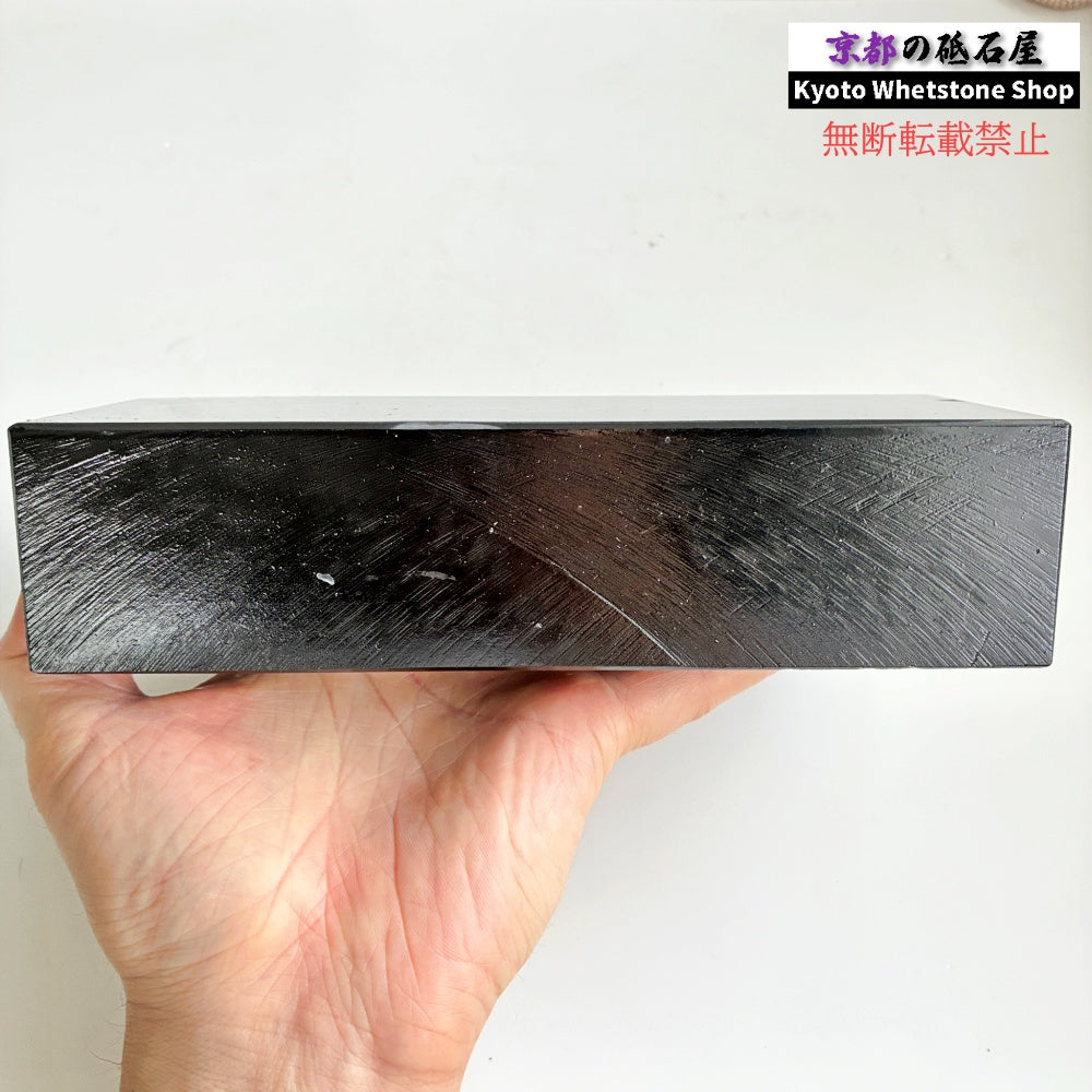 2375g 硬さ3  対馬砥石 長崎 天然砥石