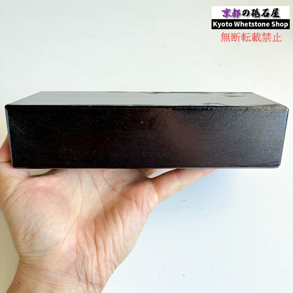 2200g 硬さ2.5  対馬砥石 長崎 天然砥石