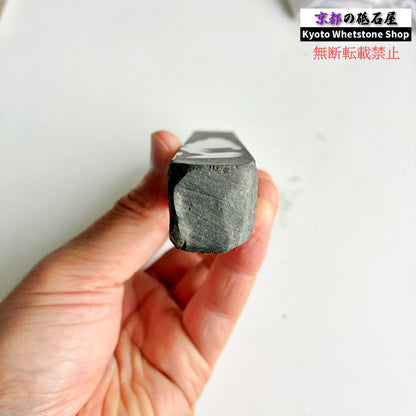 180g 硬さ軟め  丹波青砥 正本山 京都 天然砥石
