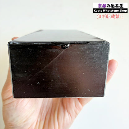 2370g 硬さ2.5  対馬砥石 長崎 天然砥石