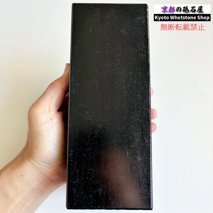 2370g 硬さ2.5  対馬砥石 長崎 天然砥石