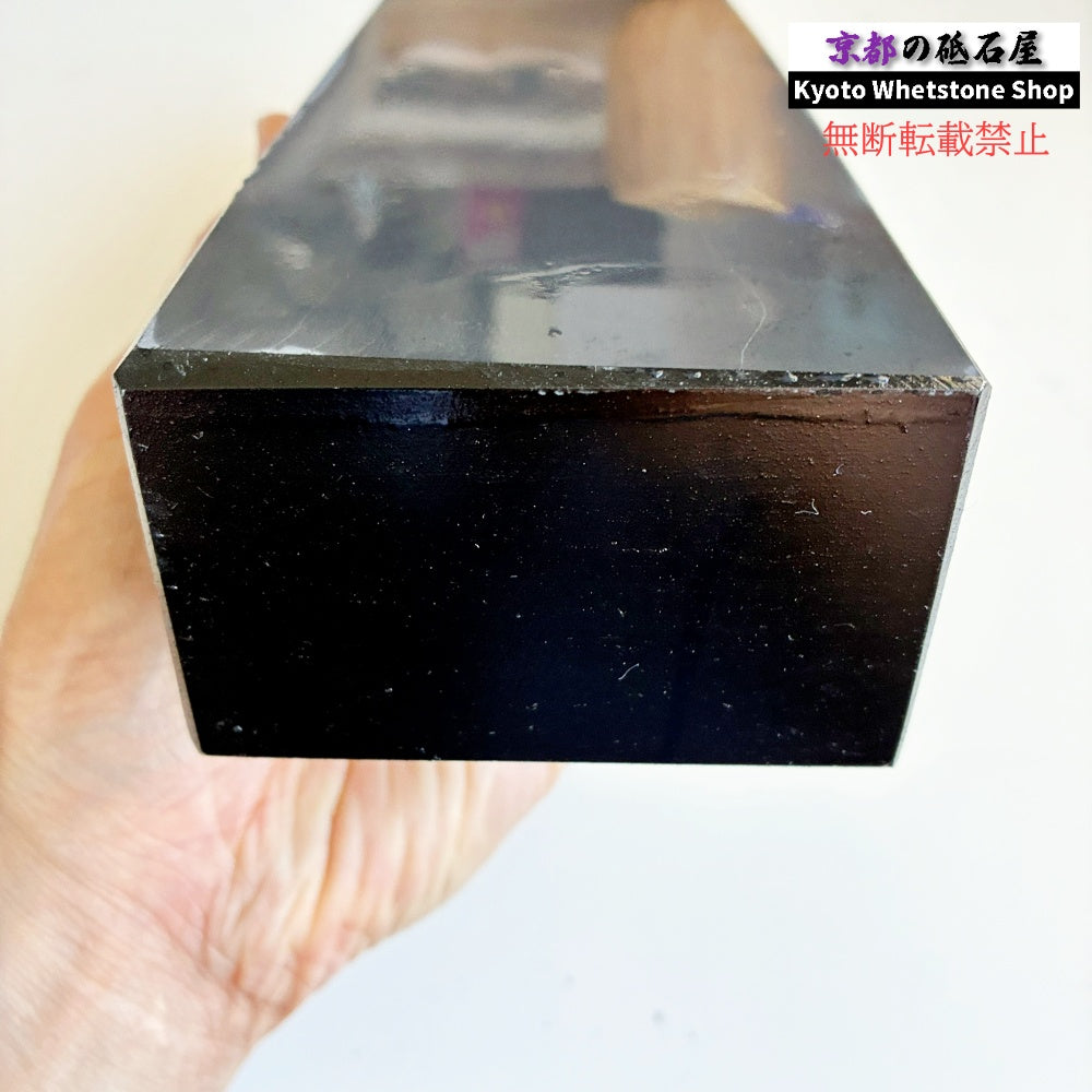 2330g 硬さ2.5  対馬砥石 長崎 天然砥石