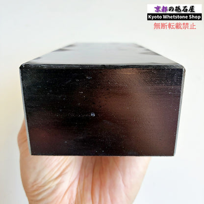 2400g 硬さ2.5  対馬砥石 長崎 天然砥石