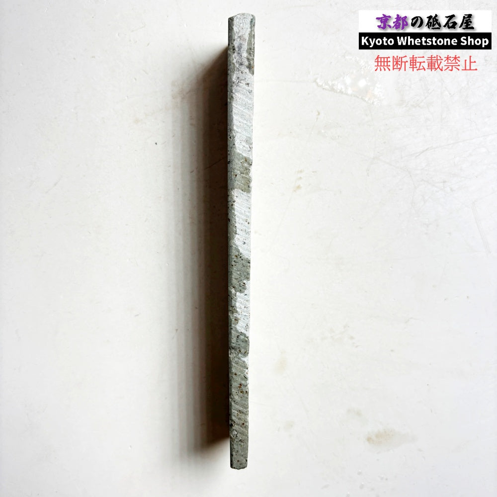 145g 硬さ中間  但馬砥石 兵庫 天然砥石