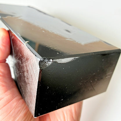 2380g 硬さ3  対馬砥石 長崎 天然砥石