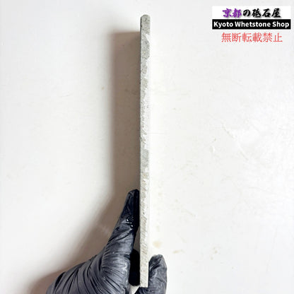 125g 硬さ中間  但馬砥石 兵庫 天然砥石