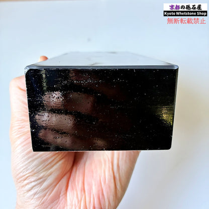 2310g 硬さ3  対馬砥石 長崎 天然砥石