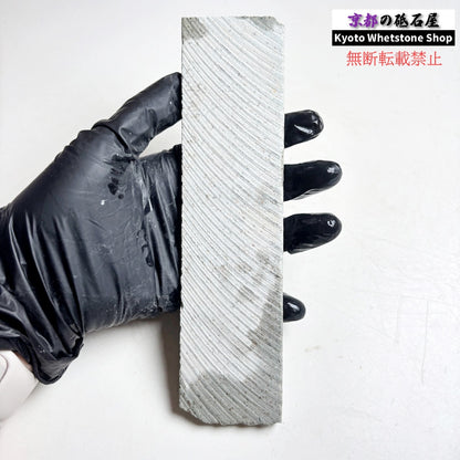 145g 硬さ中間  但馬砥石 兵庫 天然砥石
