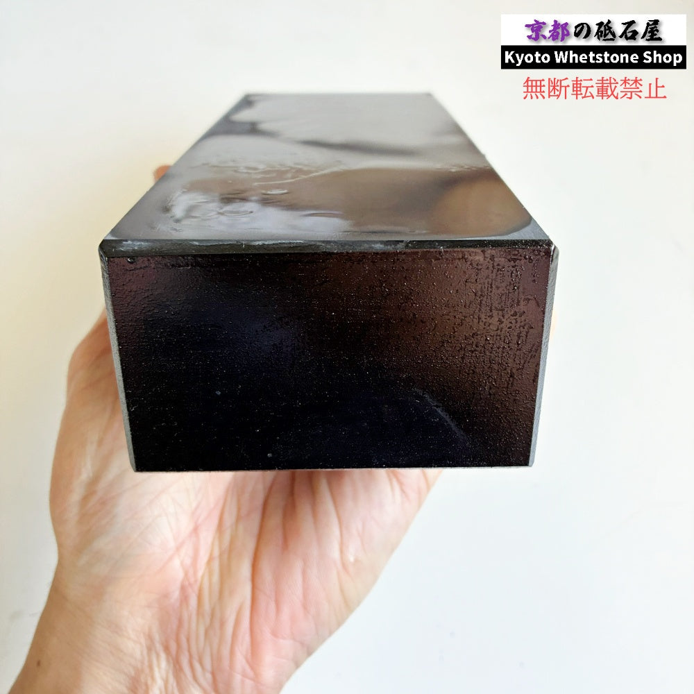 2300g 硬さ2.5  対馬砥石 長崎 天然砥石