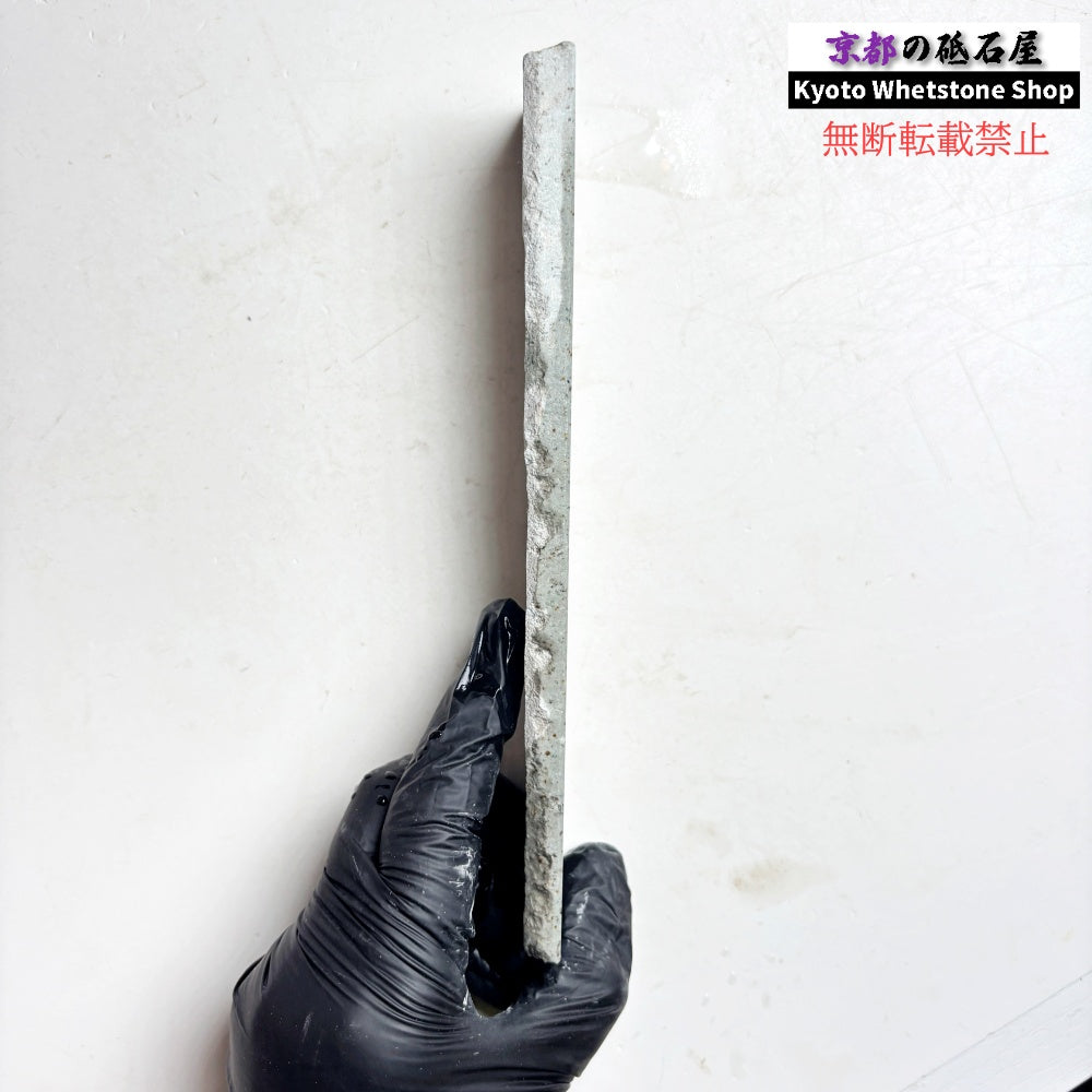 145g 硬さ中間  但馬砥石 兵庫 天然砥石