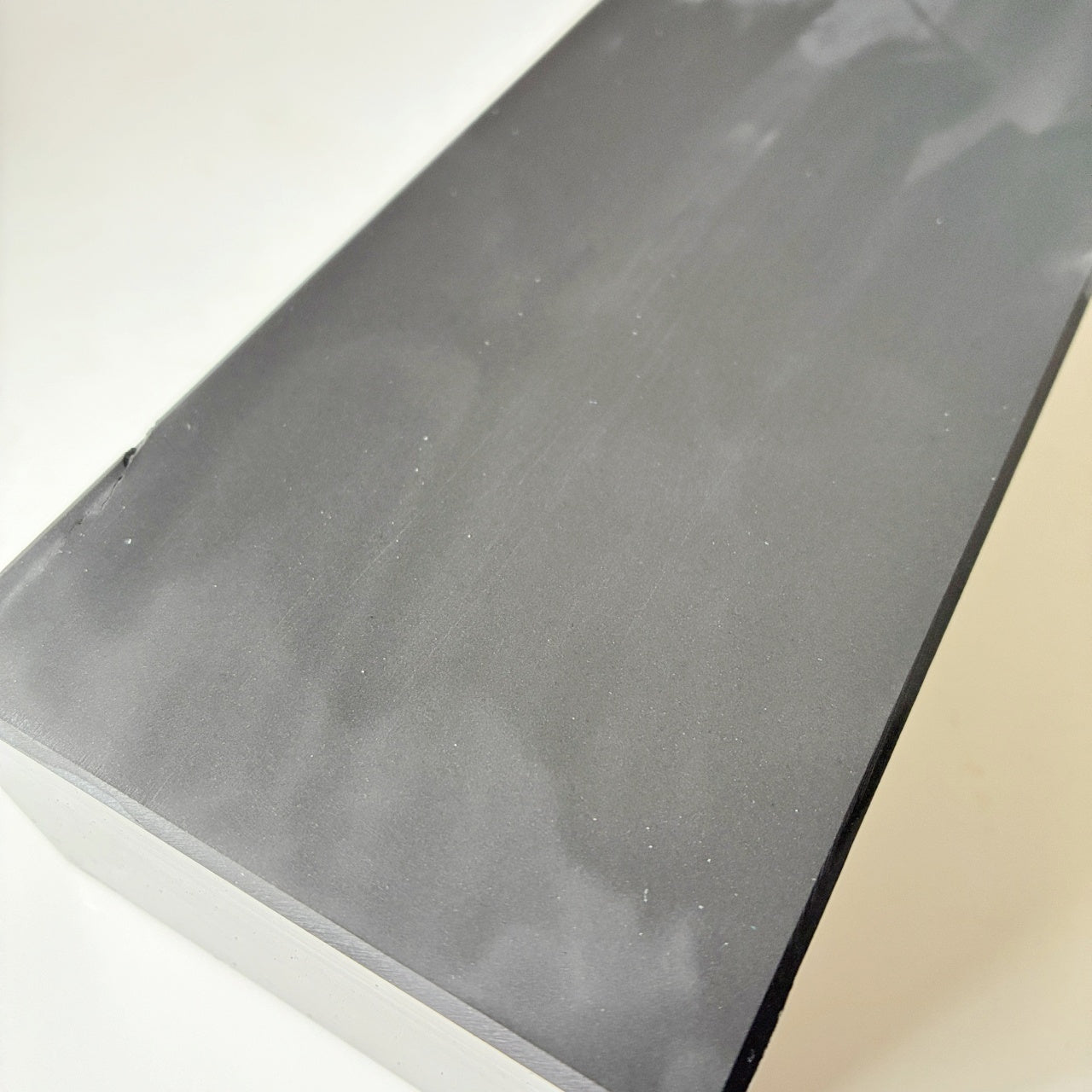 2400g 硬さ2.5  対馬砥石 長崎 天然砥石