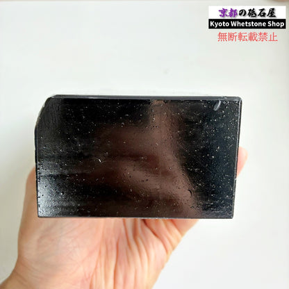 2375g 硬さ3  対馬砥石 長崎 天然砥石