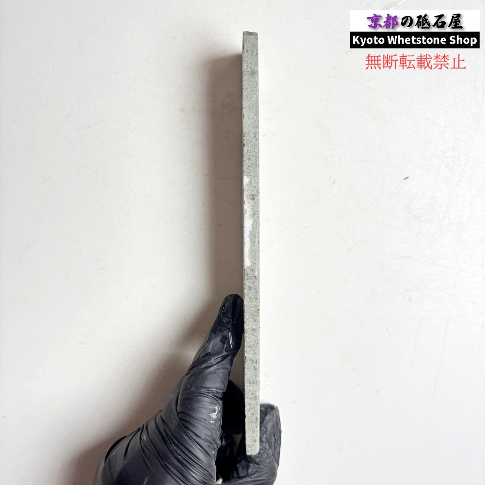 110g 硬さ中間  但馬砥石 兵庫 天然砥石