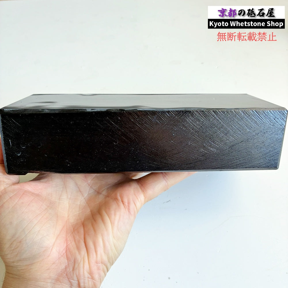 2200g 硬さ2.5  対馬砥石 長崎 天然砥石