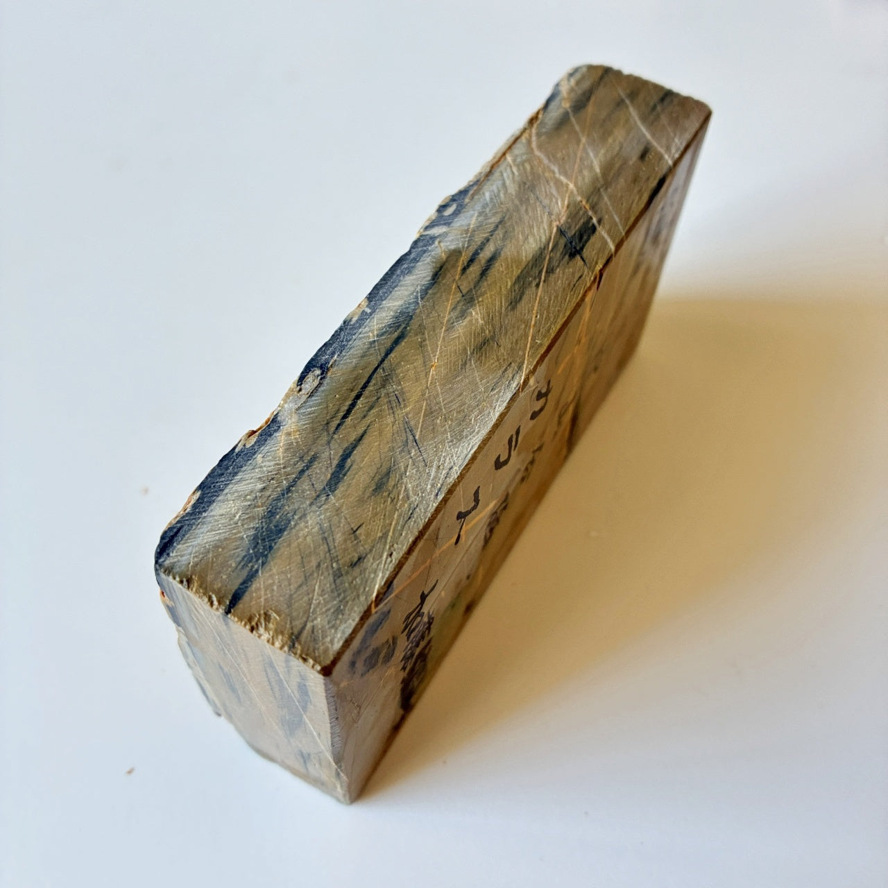 クリーム色カラス 465g 硬さ5 巣板 カラス 中山合砥  正本山 京都 天然砥石