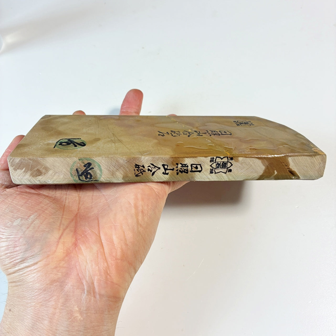 ウロコと蓮華 705g 硬さ2.5 巣板 日照山合砥  正本山 京都 天然砥石