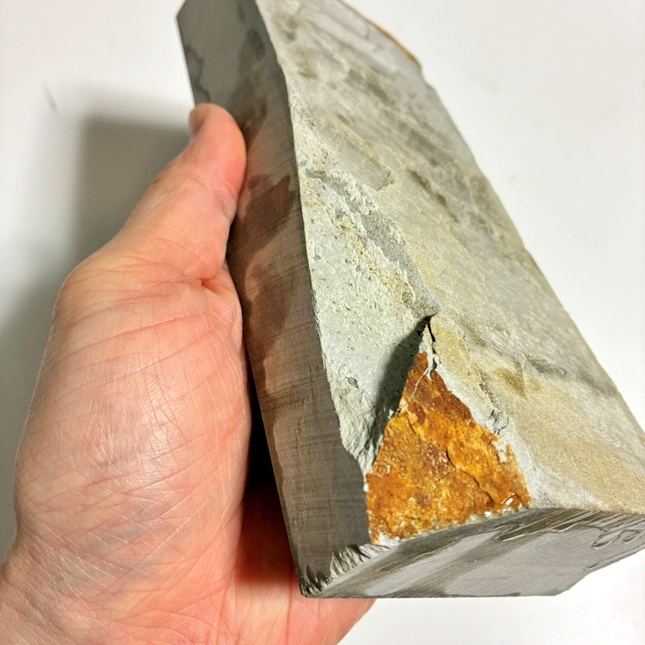 当店では珍しい白っぽさ 1550g 硬さ3.5 浅黄 八木ノ島合砥  正本山 京都 天然砥石