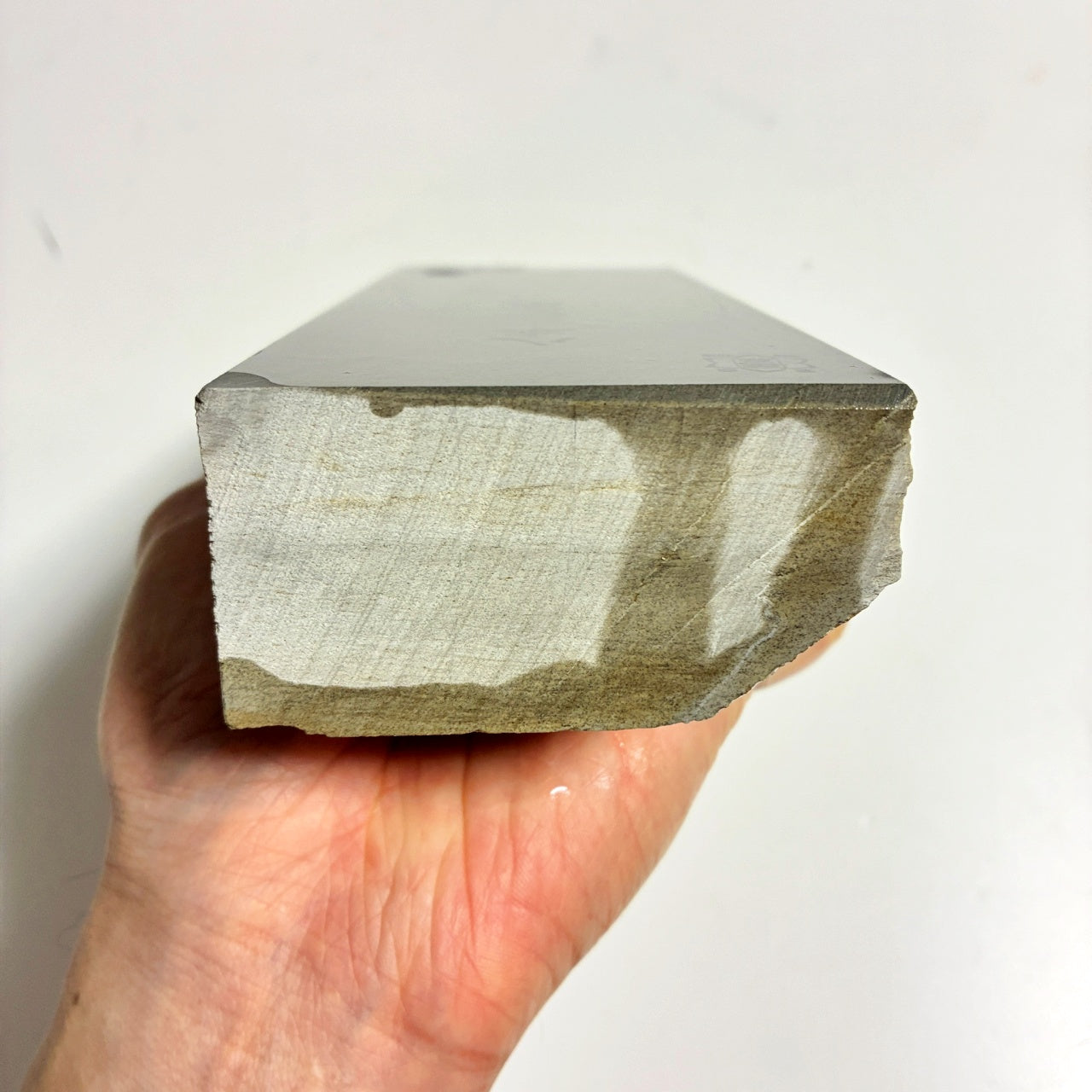 当店では珍しい白っぽさ 1550g 硬さ3.5 浅黄 八木ノ島合砥  正本山 京都 天然砥石