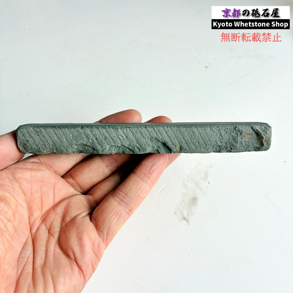 135g 硬さ軟め  丹波青砥 正本山 京都 天然砥石